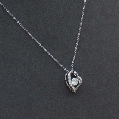 Urisma "Heartbeat Glow" Moissanite Necklace - Side View Showing Detail