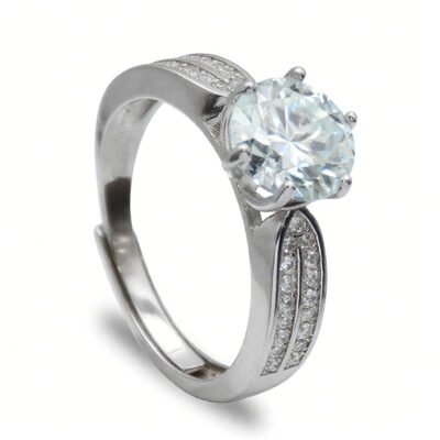 Urisma Lumina Grace Ring - Side Profile Showing Band Detail