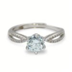 Urisma Celestine Twist Ring - Moissanite in S925 Silver(Front View)